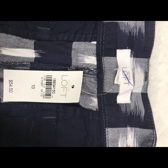 Shorts - Picture 2 of 6